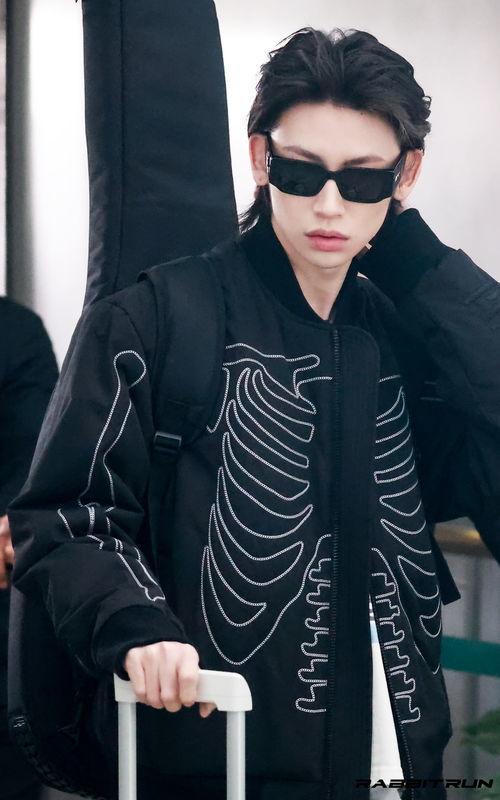 小鬼最新爆料,揭秘娱乐圈不为人知的幕后故事